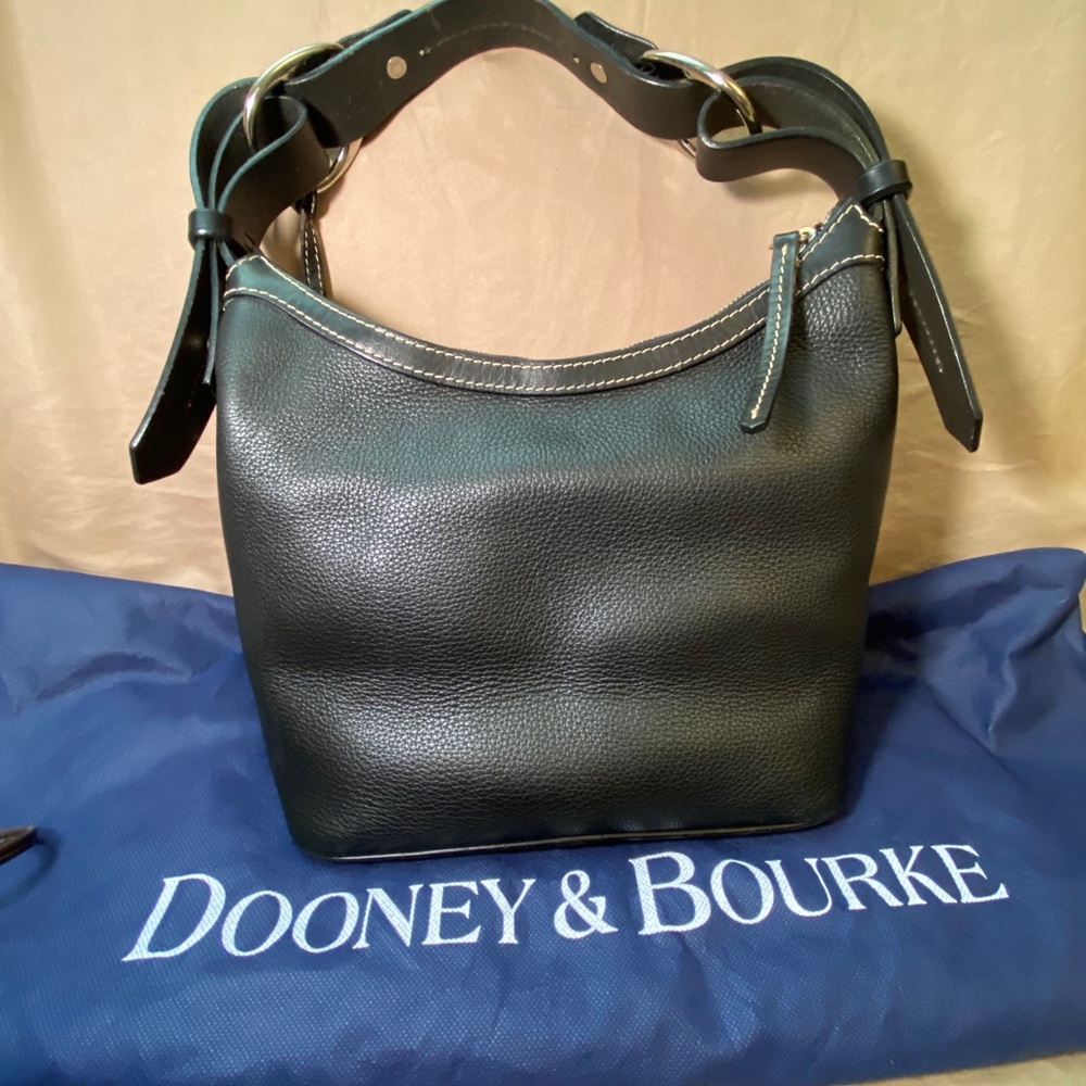 Dooney and Bourke handbag - Picture 14 of 16